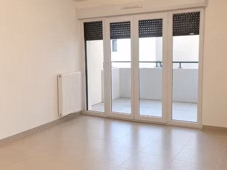 t2 avec terrasse et parking à montpellier