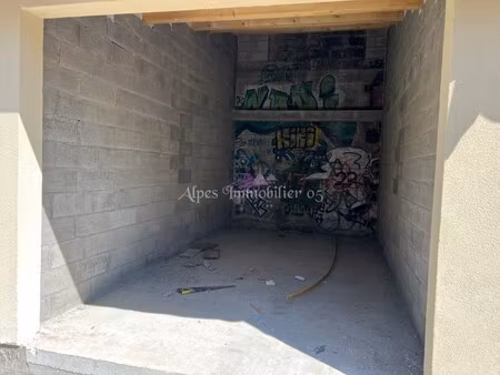 garage/box