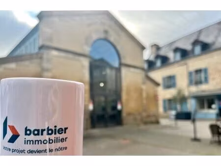a louer local commercial - 1100 m² - emplacement n°1 - vannes
