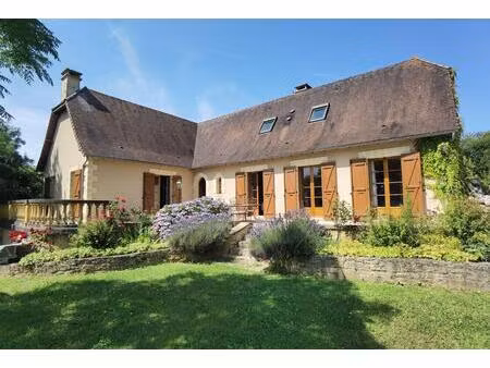 excideuil - sans voisin  maison de 215m² avec jardin bucolique