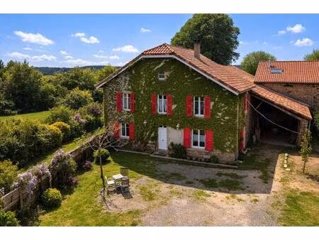 corps de ferme avec 8 hectares et dépendances – parc périgord limousin