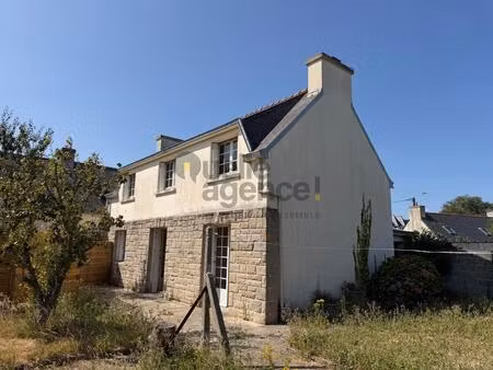 maison 6 pièces de 101 m2 à plénour-lanvern