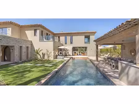 villa avec piscine et jardin saint-tropez (83)
