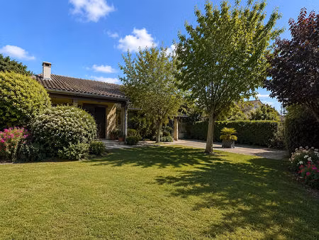 vente maison 6 pièces  165.00m²  plaisance