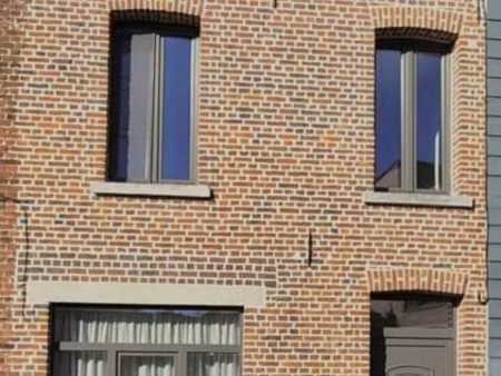 maison rénovée 2 chambres à deux pas de la gare de maffle