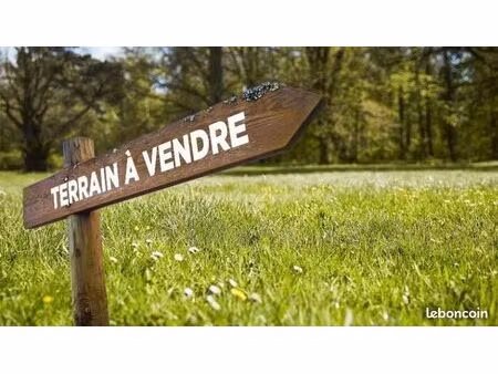 terrain 750 m² poligny