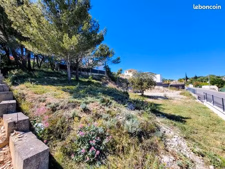 terrain 860 m² viabilisé - libre constructeur