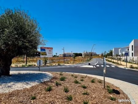 terrain 500 m² vias