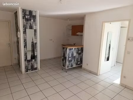 appartement t2 + terrasse + garage