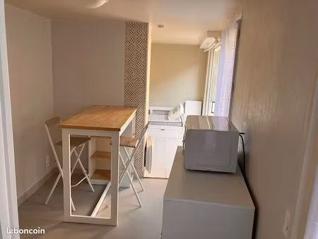 studio meublé 24 m2 à st maixent l'ecole