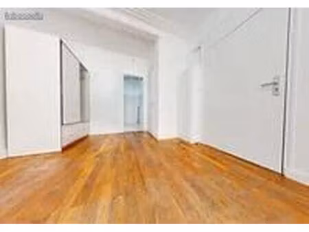 studio 1 pièce 24 m²