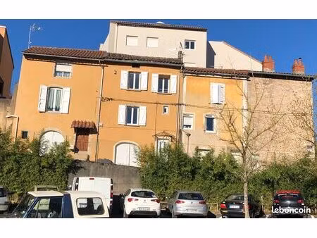 maison t2 bis  centre st affrique  vue  soleil  calme