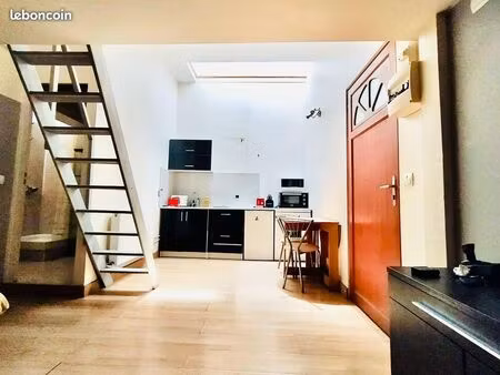 très beau studio meublé indépendant cdi obligatoire