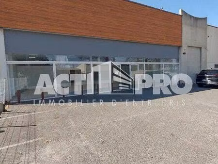 local commercial à louer