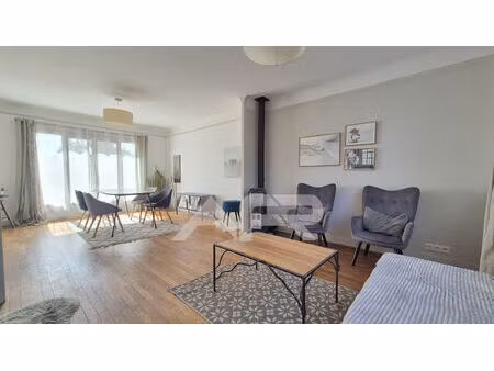 maison indépendante avec jardin  dépendance chatou