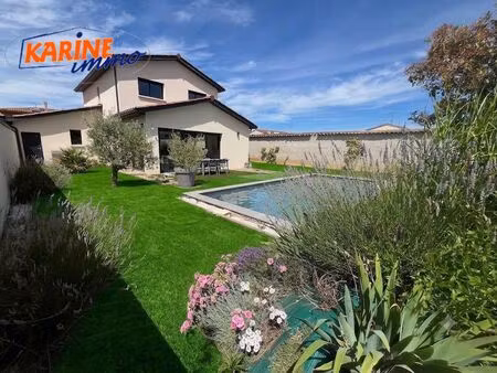 villa - 140m ²