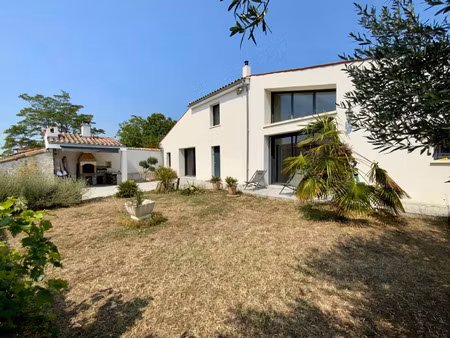 vente maison 5 pièces 159 m² tugéras-saint-maurice (17130)