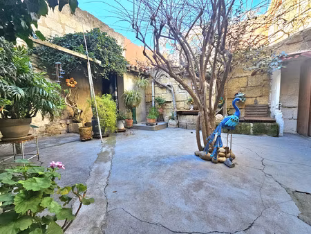 location appartement 2 pièces 52 m² à aigues-mortes (30220)