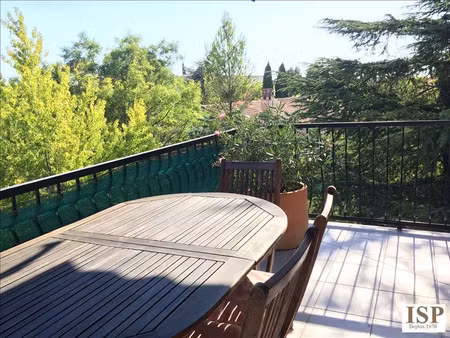 location appartement 3 pièces 66 m² à aix-en-provence (13100)
