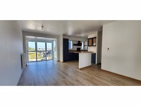 appartement t3 avec box à audierne