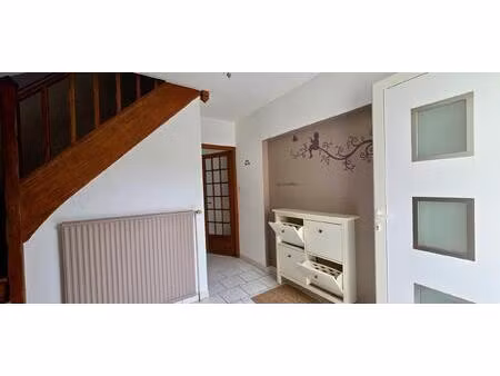maison individuelle sur sous-sol avec 3 chambres et jardin