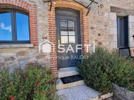 maison en pierre avec dépendance aménagée et quatre chambres