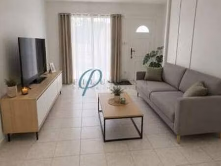 location maison à montrevault-sur-evre (49110) : à louer / 80m² montrevault-sur-evre