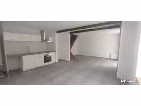 maison de village 3 pièces 75 m²