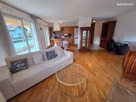 t3 meublé de 67 93 m² avec balcon  parking et cave