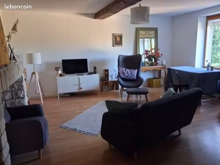 à louer une appartement à 08200 glair