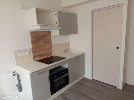 appartement t2 36 mètres carré centre de thouars