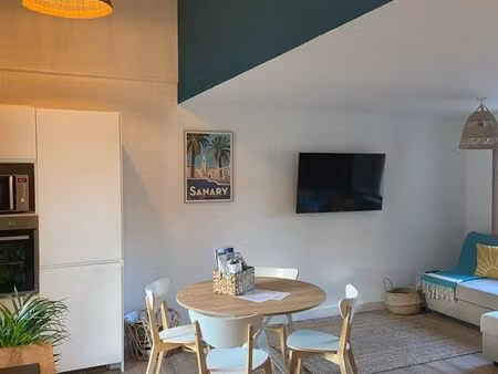 jolie maisonnette duplex à louer 1er oct au 30 juin