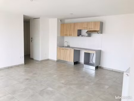 appartement 3 pièces 65 m²