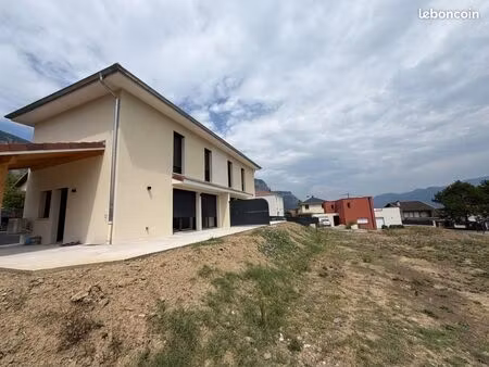 maison 3 pièces 68 m²