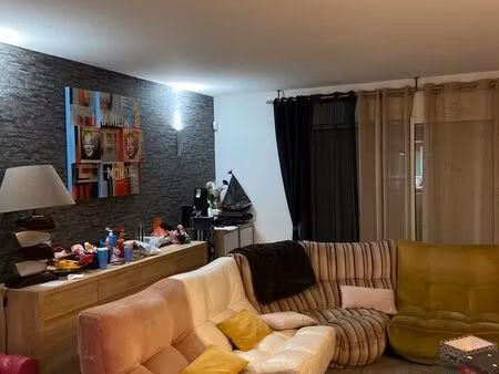 villa 5 pièces 130m²