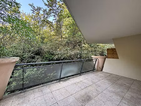 studio avec terrasse