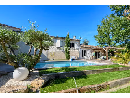 propriété de 191 m² avec deux habitations indépendantes  piscine et hangar de 140 m² à ven