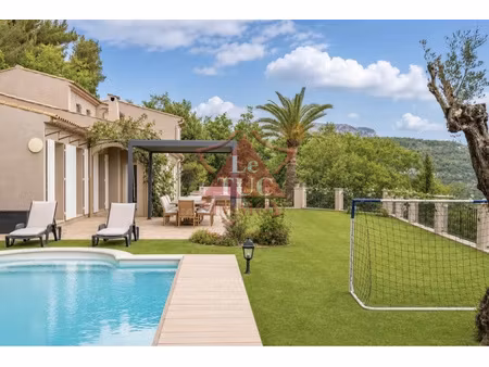 villa de prestige meublée à l'année bar-sur-loup