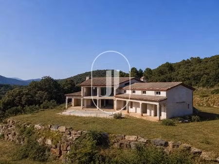 ensemble immobilier de caractère à vendre à saint-martin-de-valgalgues