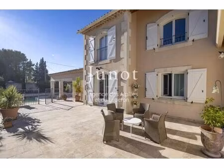 fontvieille - maison entre campagne et village