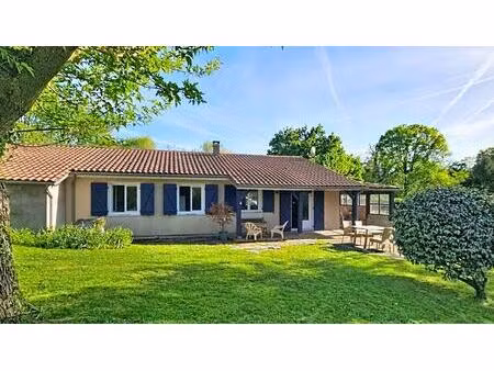 maison 3 ch + 1 bureau