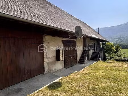maison de 121 m² à cusy