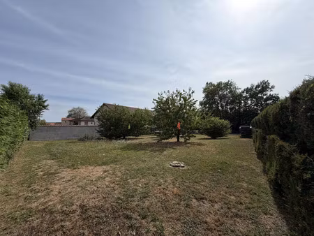 vente terrain 600 m² neuville-les-dames (01400)