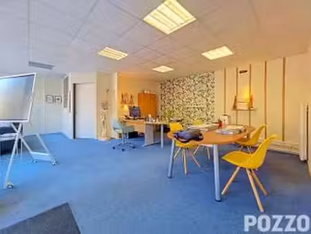 vente bureaux et commerces à coutances (50200) : à vendre / 69m² coutances