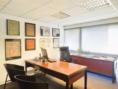 vente commerce annecy 111 m²