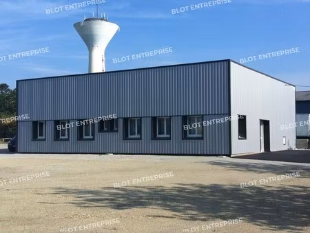 location local d’activités vannes 56000 180m²