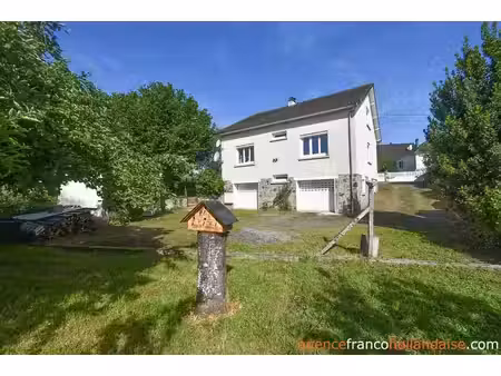 maison de village avec vue sur la campagne