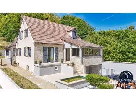 magnifique maison entierement renovee avec appartement independa