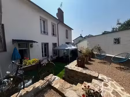 vente immeuble 0 pièces à bourganeuf (23400)  199 800 €