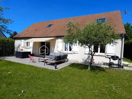 maison de 120 m² à monnaie